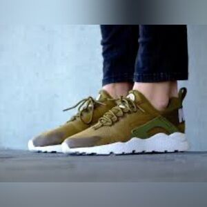 Nike Air - Huarache Run Ultra Women's Shoes- Size 6.5-  Olive Flak/White